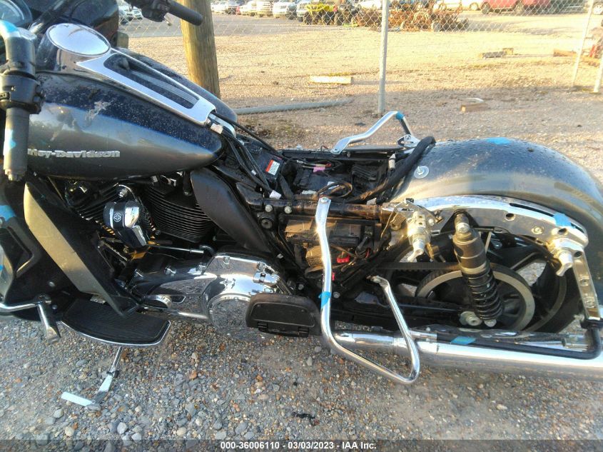 2022 HARLEY-DAVIDSON FLTRK - 1HD1KZF18NB648392