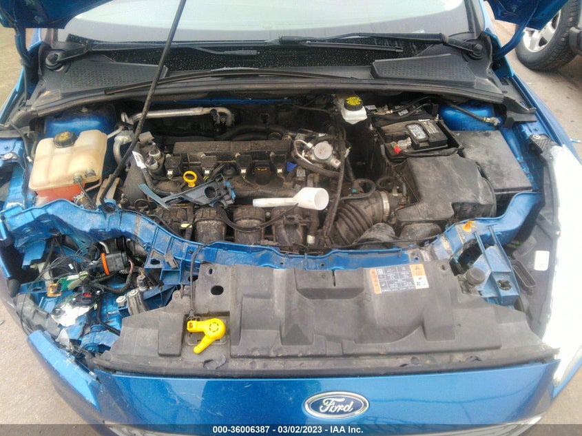 VIN 1FADP3N26JL216854 2018 FORD FOCUS TITANIUM