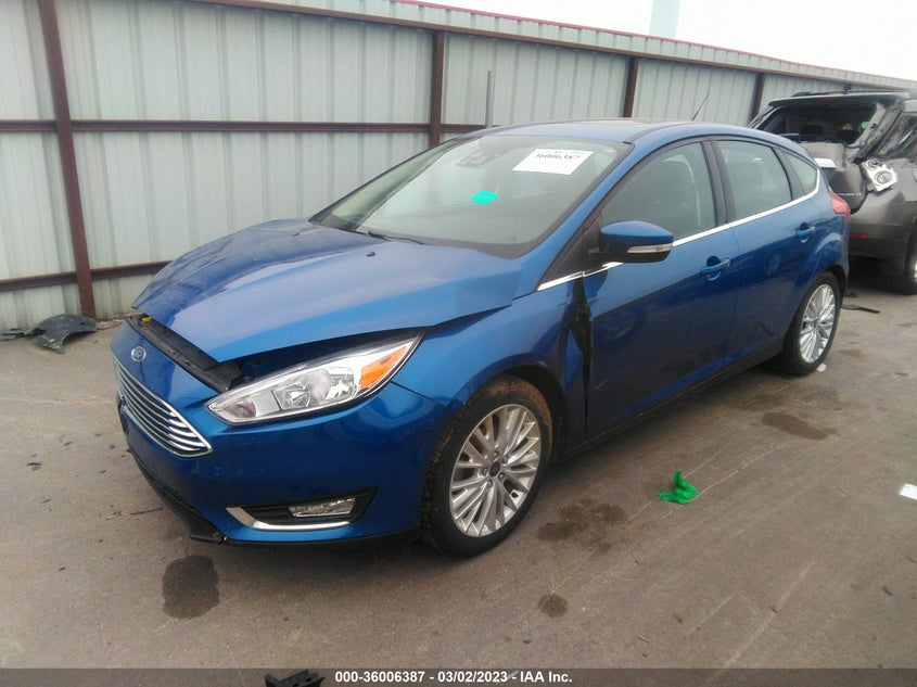 VIN 1FADP3N26JL216854 2018 FORD FOCUS TITANIUM