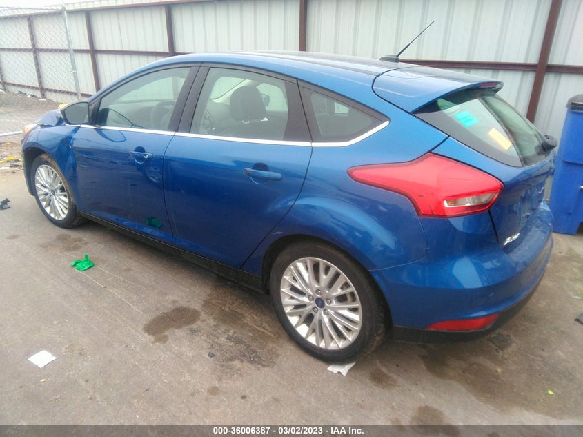 VIN 1FADP3N26JL216854 2018 FORD FOCUS TITANIUM