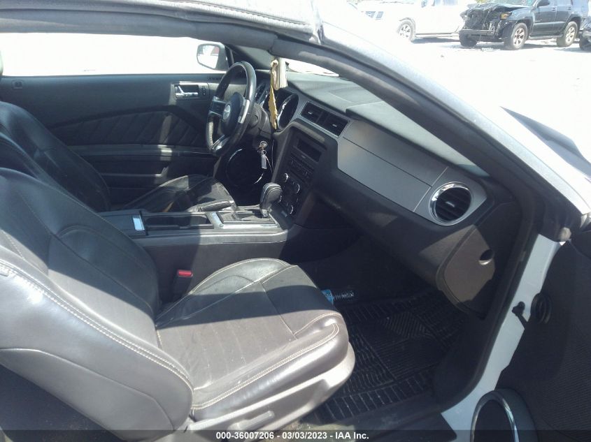 2014 FORD MUSTANG V6 - 1ZVBP8EM1E5242933