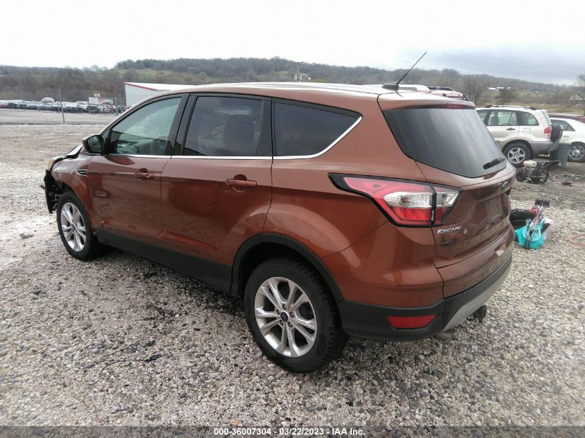 2017 FORD ESCAPE SE - 1FMCU0GD1HUC78500