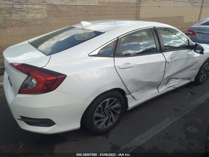VIN 19XFC2F7XJE206470 2018 HONDA CIVIC SEDAN EX