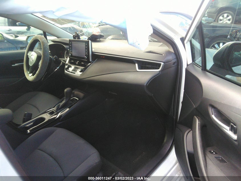 VIN 5YFEPRAE5LP037393 2020 TOYOTA COROLLA LE