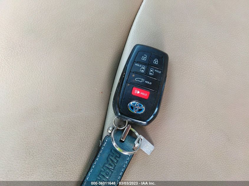 2021 TOYOTA SIENNA XLE - 5TDYSKFC5MS014781