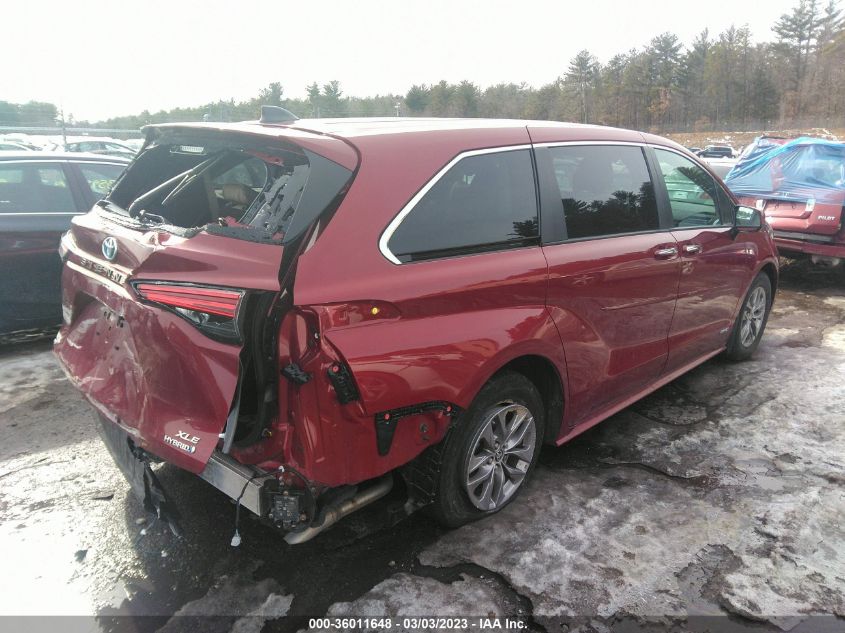 2021 TOYOTA SIENNA XLE - 5TDYSKFC5MS014781