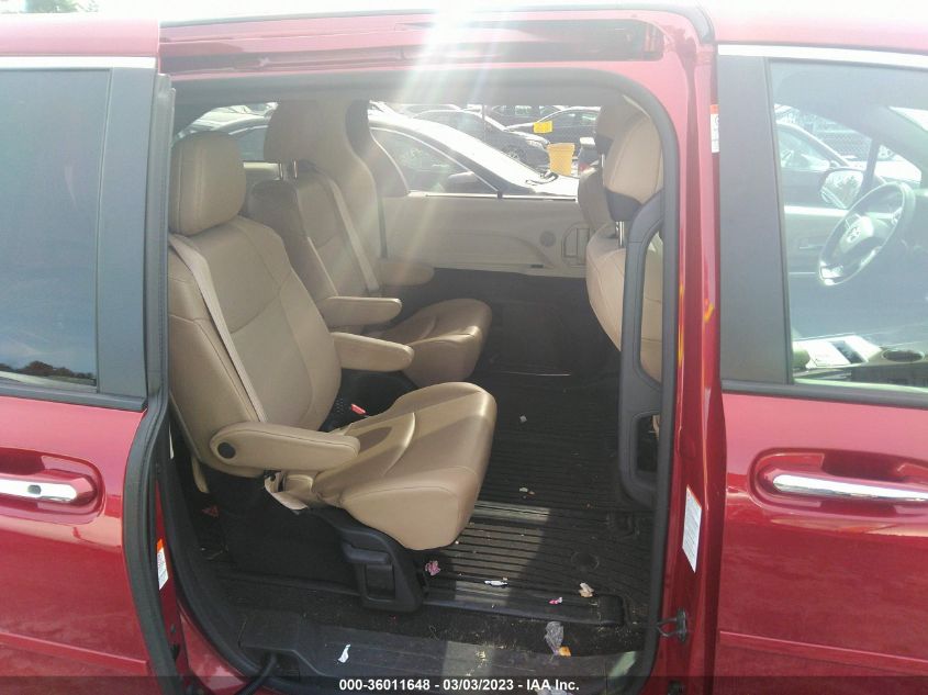 2021 TOYOTA SIENNA XLE - 5TDYSKFC5MS014781