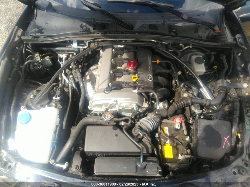 VIN JM1NDAL72K0304054 2019 MAZDA MX-5 MIATA RF CLUB