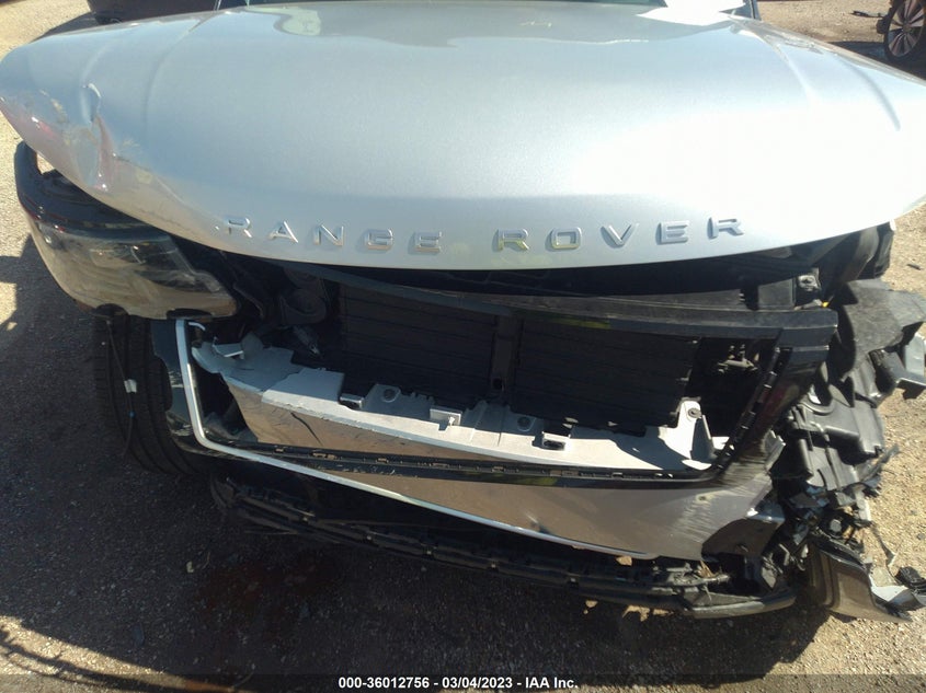 VIN SALGS2RE7JA392868 2018 LAND ROVER RANGE ROVER