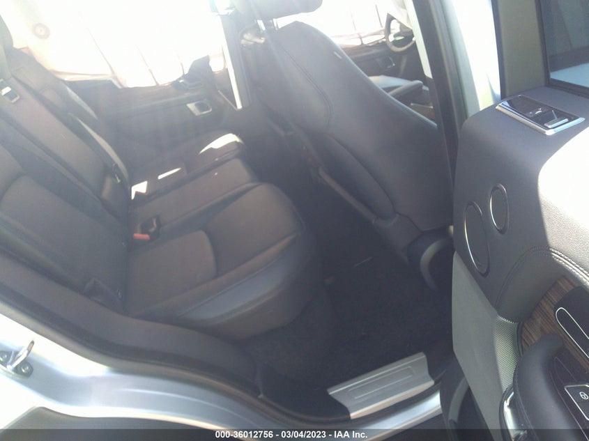 VIN SALGS2RE7JA392868 2018 LAND ROVER RANGE ROVER