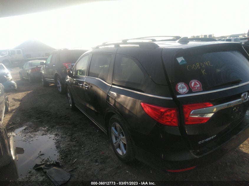 VIN 5FNRL6H72JB008042 2018 HONDA ODYSSEY EX-L