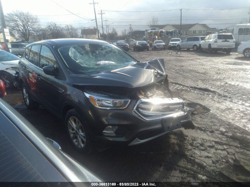 2017 FORD ESCAPE SE - 1FMCU9GD5HUD06755