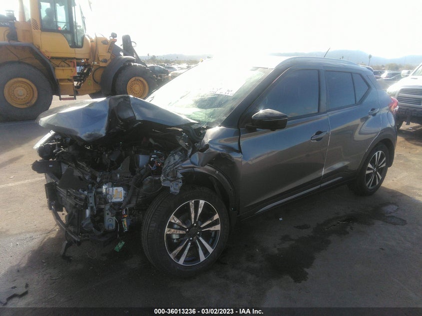 VIN 3N1CP5DV2LL563203 2020 NISSAN KICKS SR