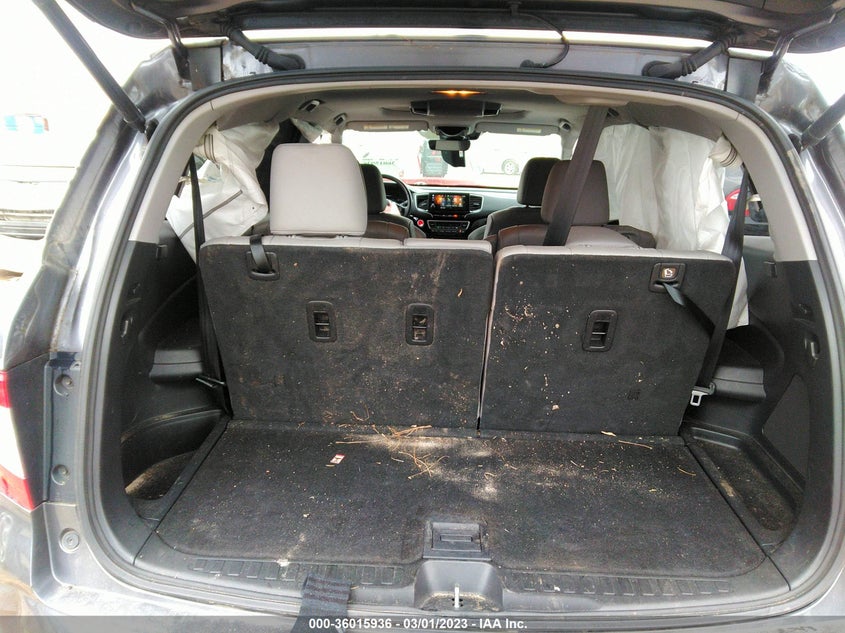 VIN 5FNYF5H61KB015554 2019 HONDA PILOT TOURING 7-PASSENGER