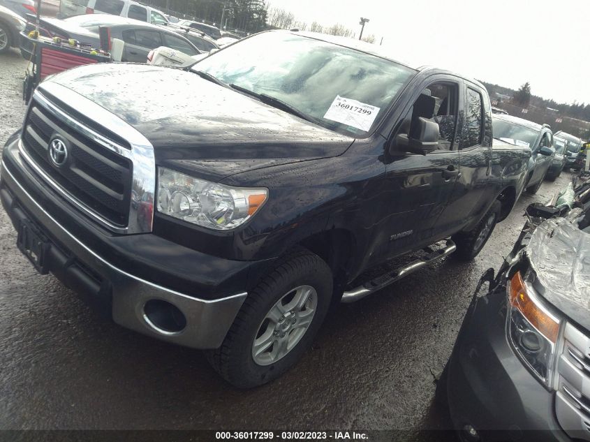 2013 TOYOTA TUNDRA 4WD TRUCK - 5TFUM5F16DX044407