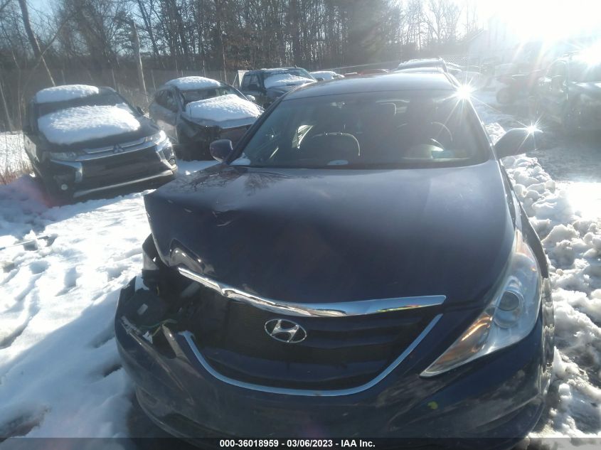 2013 HYUNDAI SONATA GLS PZEV - 5NPEB4AC8DH554301