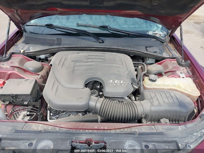 2019 CHRYSLER 300 LIMITED - 2C3CCAEG4KH634155