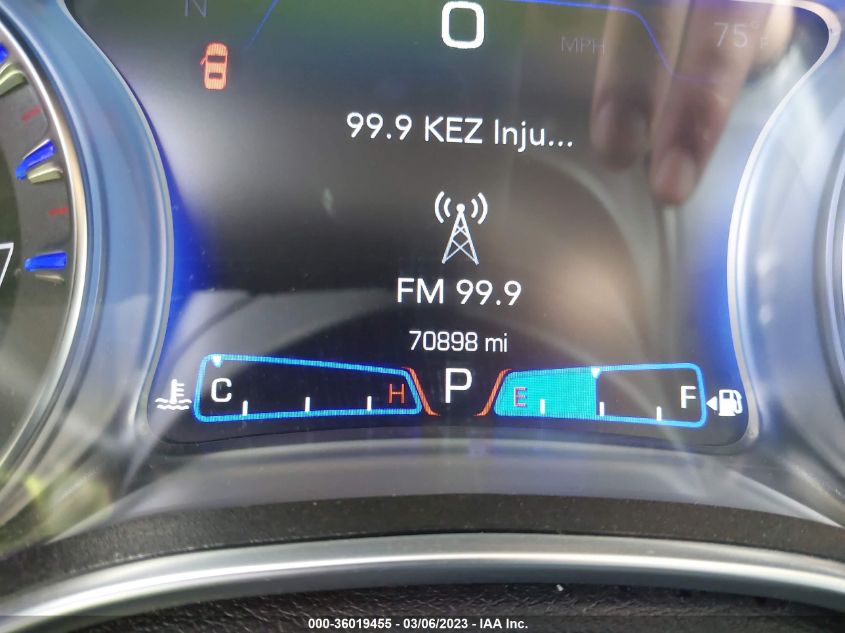 2019 CHRYSLER 300 LIMITED - 2C3CCAEG4KH634155