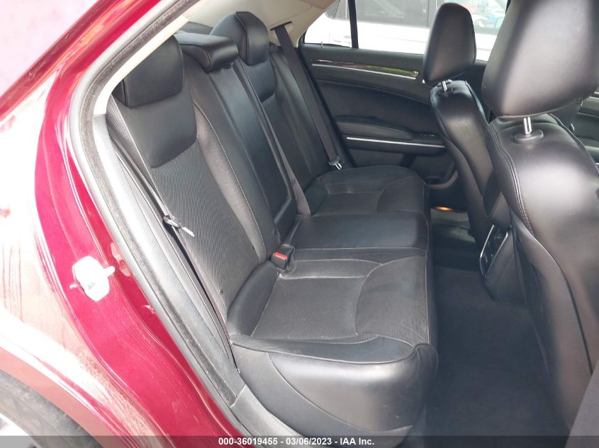 2019 CHRYSLER 300 LIMITED - 2C3CCAEG4KH634155