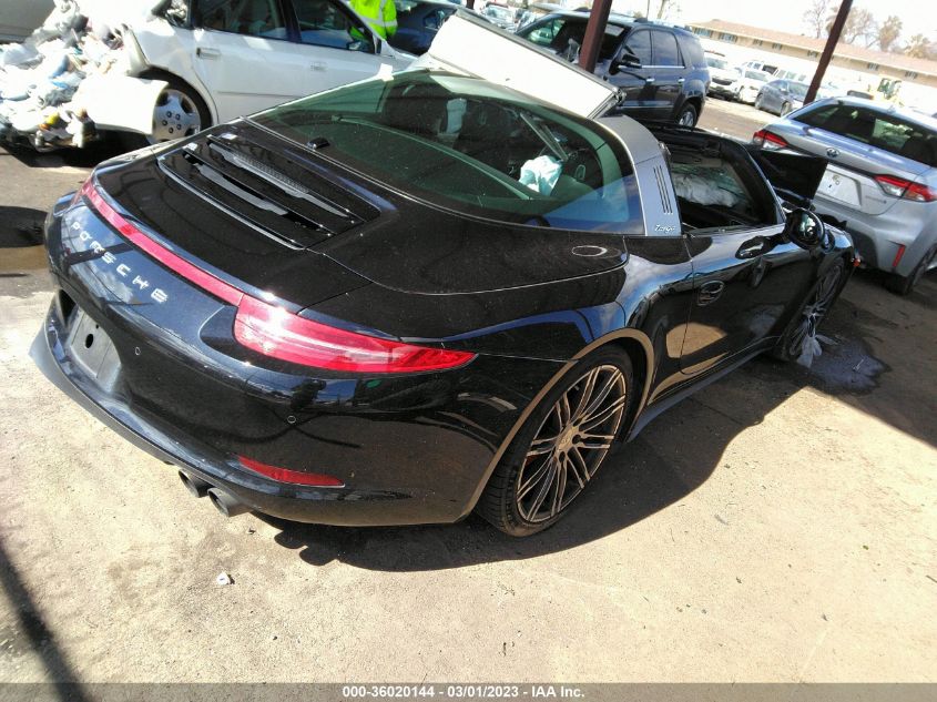 2016 PORSCHE 911 4S/4 GTS - WP0BB2A97GS136202