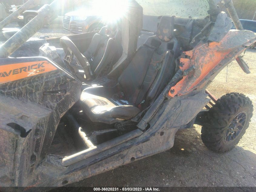 2019 CAN-AM MAVERICK X3 X DS TURBO R - 3JBVDAW42KK002244
