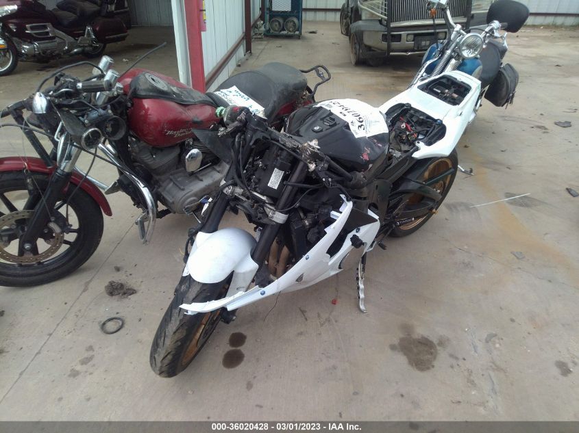 2005 YAMAHA YZFR6 L JYARJ06Y55A006116