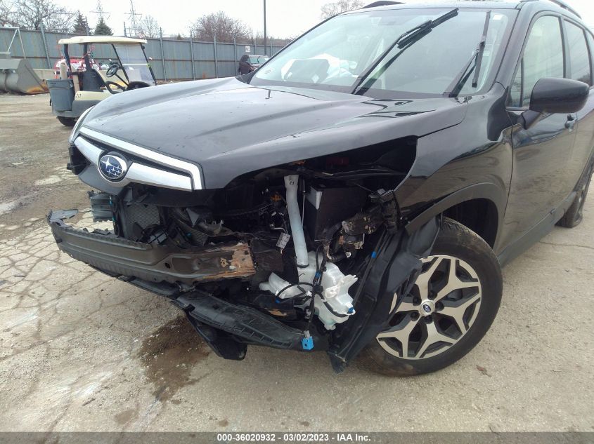 2020 SUBARU FORESTER PREMIUM - JF2SKAJC5LH465351