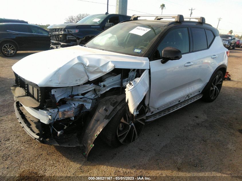 2022 VOLVO XC40 R-DESIGN YV4162UM3N2681789