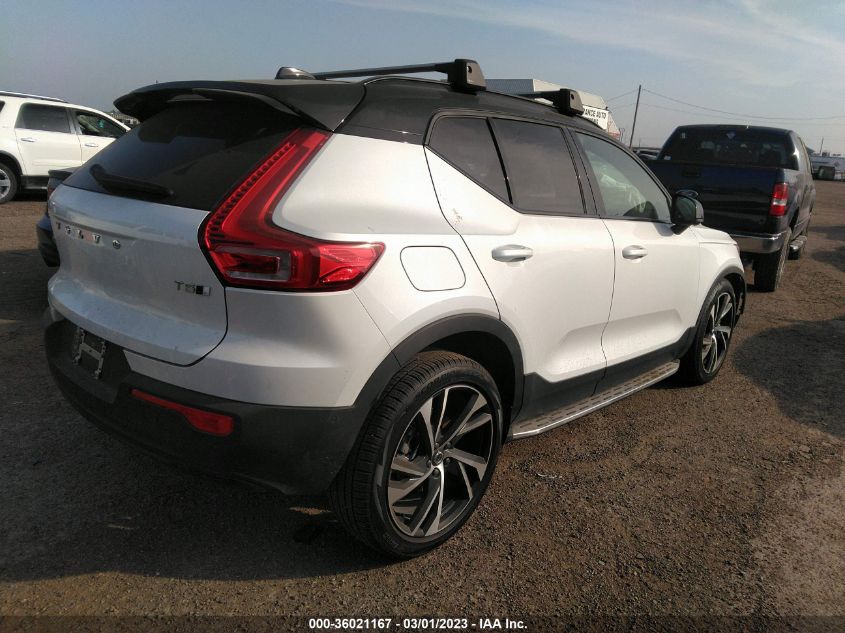 2022 VOLVO XC40 R-DESIGN YV4162UM3N2681789
