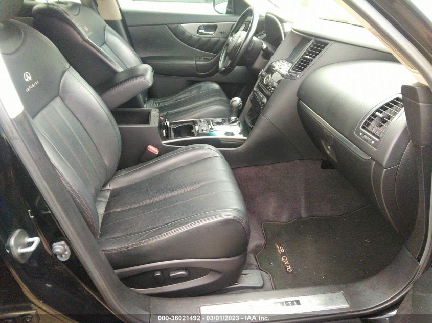 2014 INFINITI QX70 - JN8CS1MU8EM451420