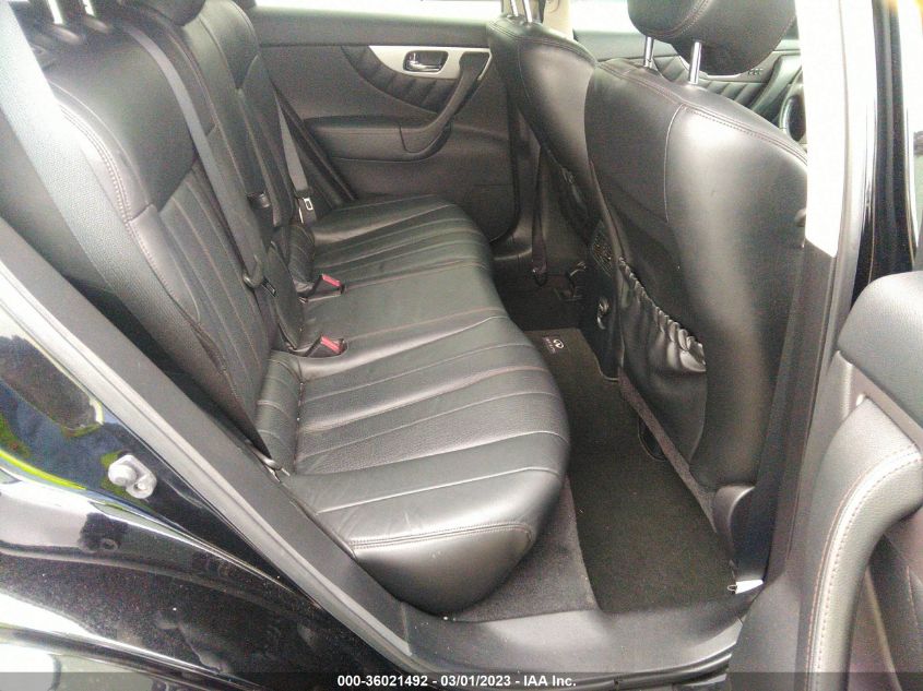 2014 INFINITI QX70 - JN8CS1MU8EM451420