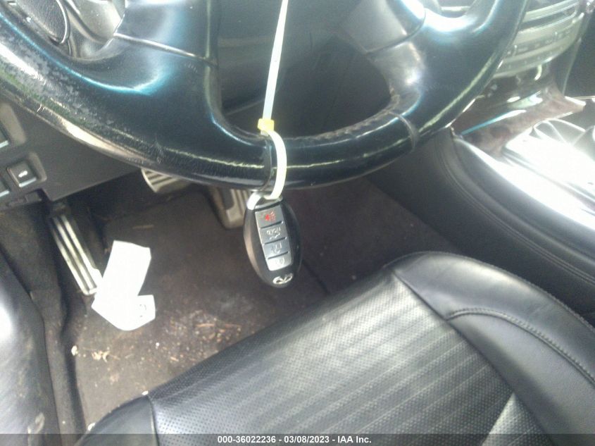 2015 INFINITI Q70 JN1BY1AR8FM560700