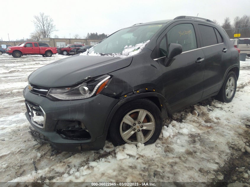 VIN KL7CJPSB7JB613804 2018 CHEVROLET TRAX LT