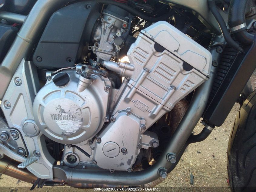 2002 YAMAHA FZS10 JYARN07E72A003917