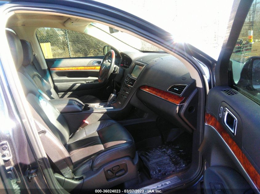 2013 LINCOLN MKT ECOBOOST - 2LMHJ5AT7DBL59369