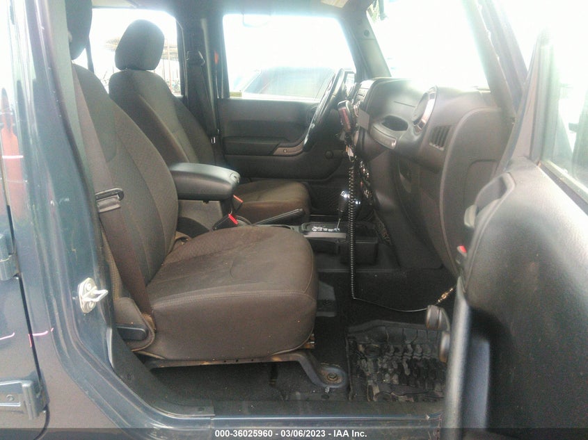 2016 JEEP WRANGLER UNLIMITED SPORT VIN: 1C4BJWDG1GL344381