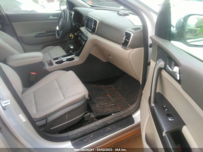 VIN KNDPMCACXH7286116 2017 KIA SPORTAGE LX