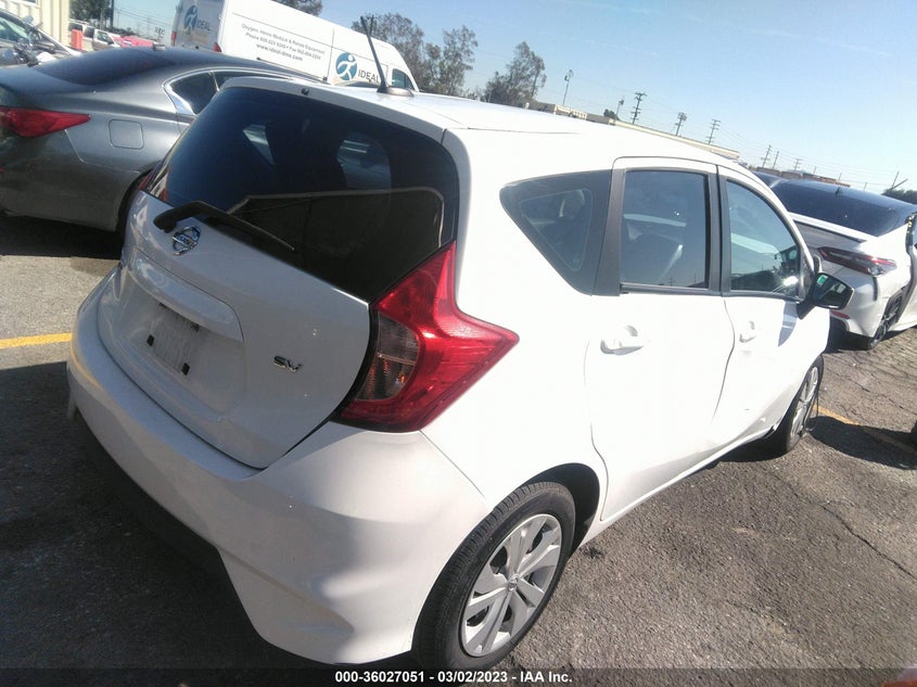 VIN 3N1CE2CP4JL355747 2018 NISSAN VERSA NOTE SV