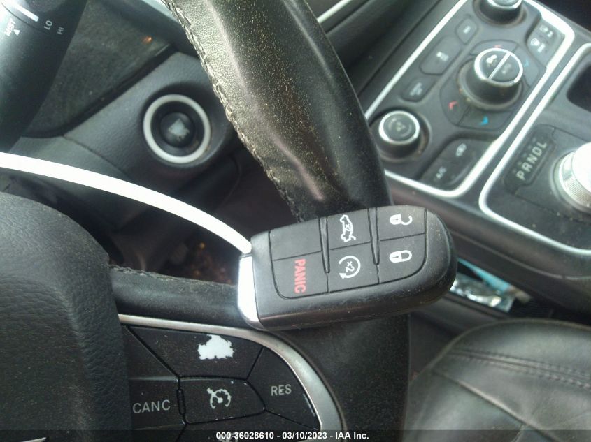 2015 CHRYSLER 200 C - 1C3CCCCB0FN672739