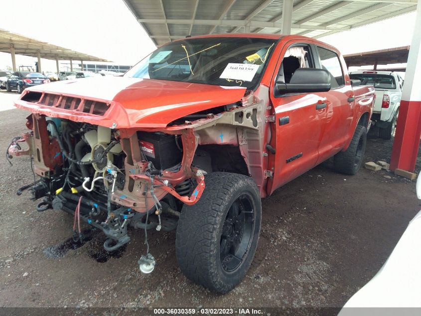 2016 TOYOTA TUNDRA 4WD TRUCK SR5/TRD PRO - 5TFDW5F18GX576272