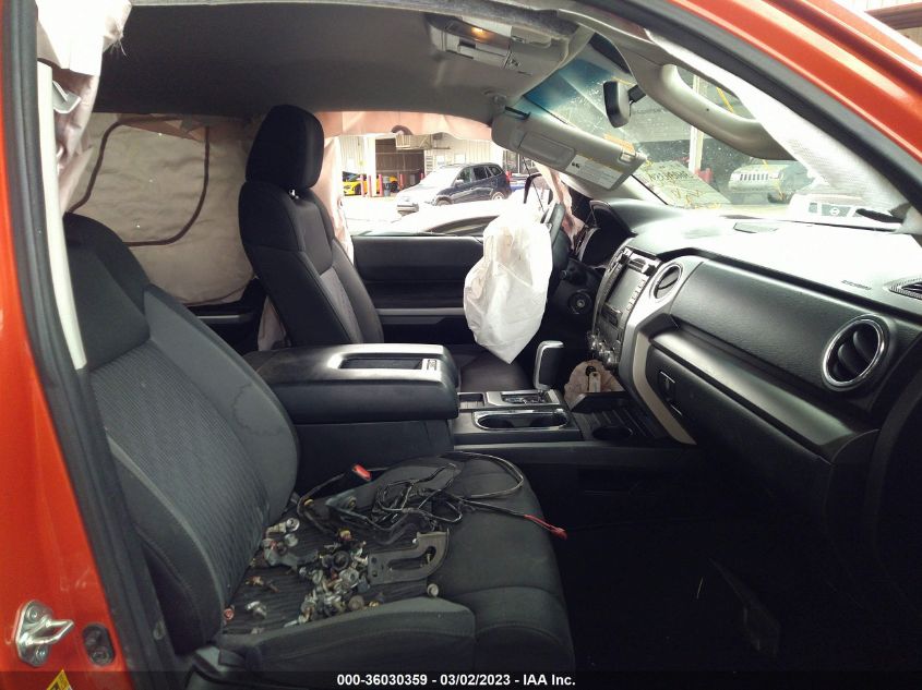2016 TOYOTA TUNDRA 4WD TRUCK SR5/TRD PRO - 5TFDW5F18GX576272