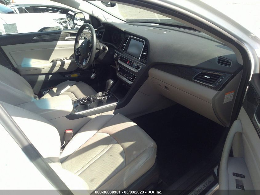 2019 HYUNDAI SONATA PLUG-IN HYBRID LIMITED KMHE54L26KA092882