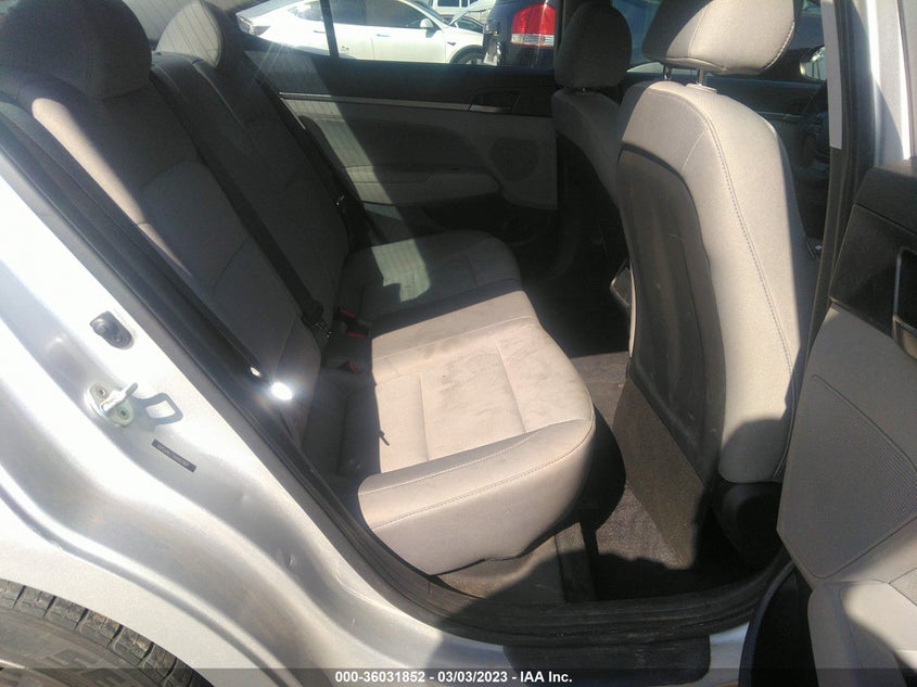 VIN 5NPD84LF1HH007801 2017 HYUNDAI ELANTRA SE