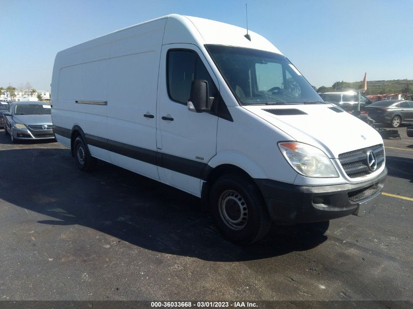 2013 MERCEDES-BENZ SPRINTER CARGO VANS - WD3PE8CC2D5768196