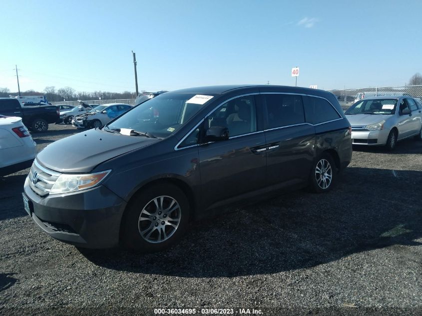 VIN 5FNRL5H48DB027800 2013 HONDA ODYSSEY no.2