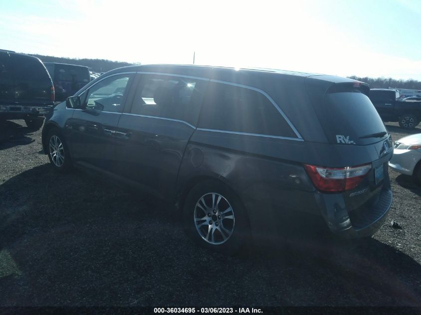 VIN 5FNRL5H48DB027800 2013 HONDA ODYSSEY no.3