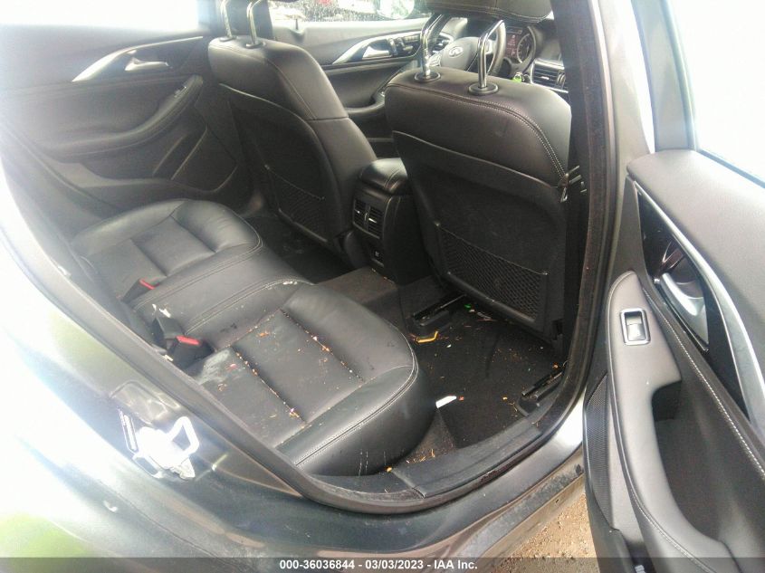 2017 INFINITI QX30 LUXURY - SJKCH5CR6HA023539