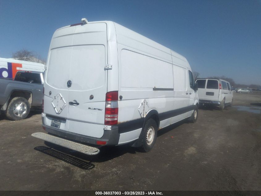 2014 MERCEDES-BENZ SPRINTER CARGO VANS WD3PE8DE3E5826253