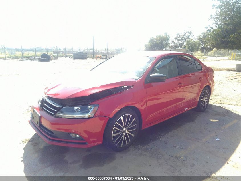 2017 VOLKSWAGEN JETTA 1.8T SPORT - 3VWD17AJ0HM294603