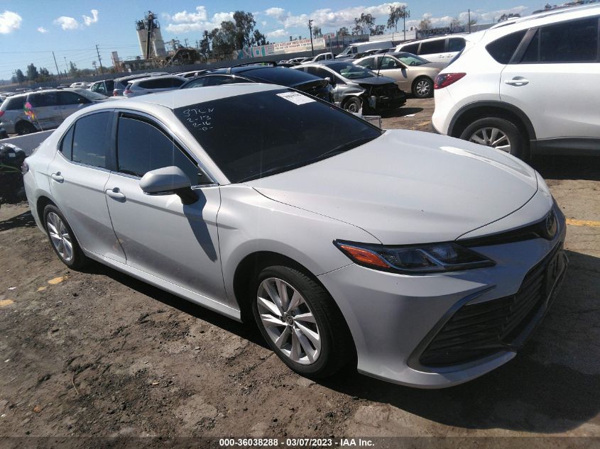 2022 TOYOTA CAMRY LE - 4T1R11AK0NU054226